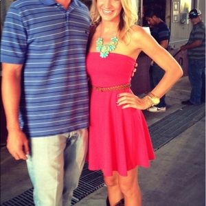 Flowy dress. Very flattering